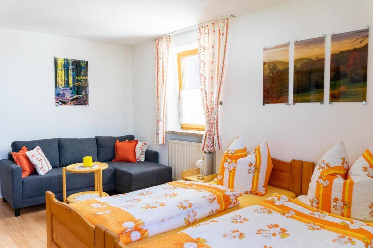Ferienwohnungen Bauer - Auszeit Mit Ausblick Zenting Exterior photo