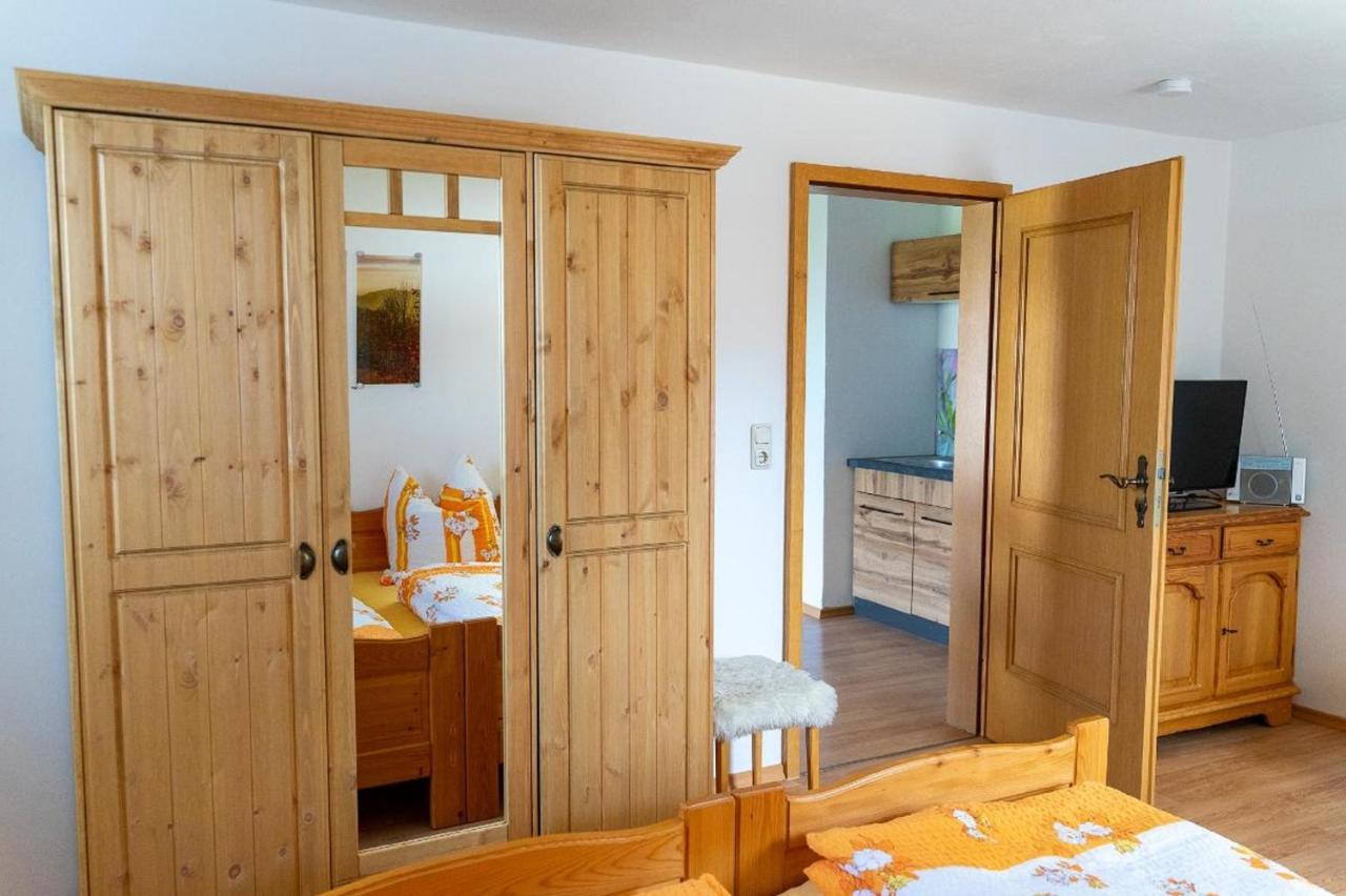Ferienwohnungen Bauer - Auszeit Mit Ausblick Zenting Exterior photo