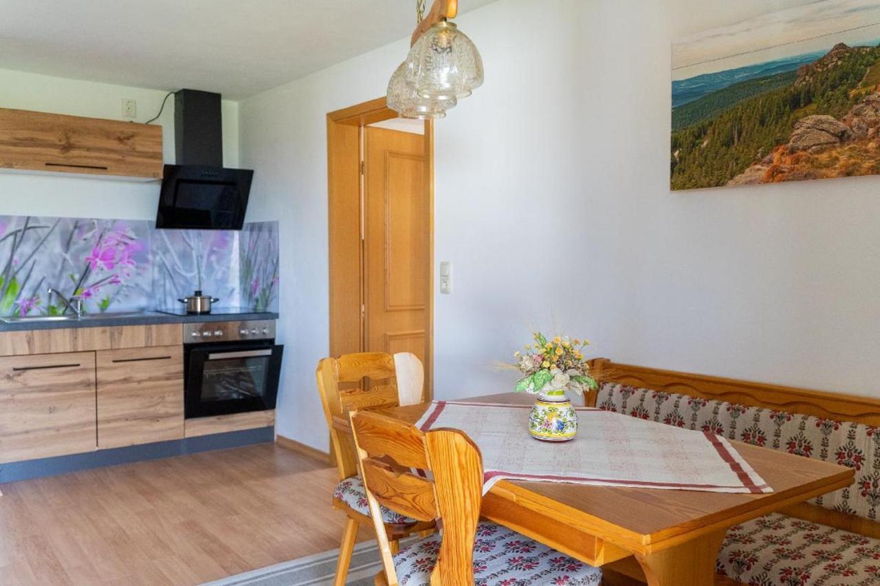 Ferienwohnungen Bauer - Auszeit Mit Ausblick Zenting Exterior photo
